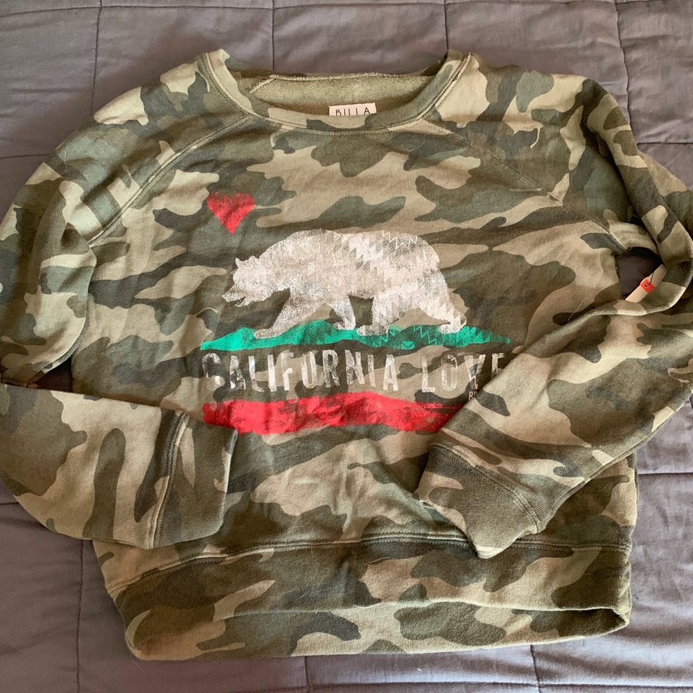 Sweatshirt